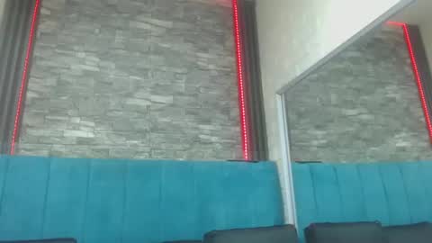 lil_rose2006 online show from 28, 10, 2025