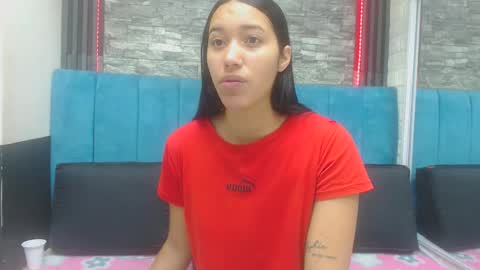 lil_rose2006 online show from 8, 11, 2025