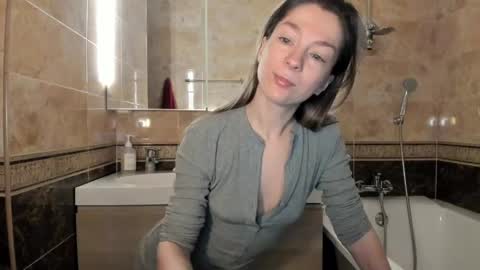 Snapshot of lil_uff chatting on 15, 3, 2026 aka princessmaya online show from 15, 3, 2026