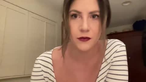 lilbi85_ online show from 2, 12, 2024