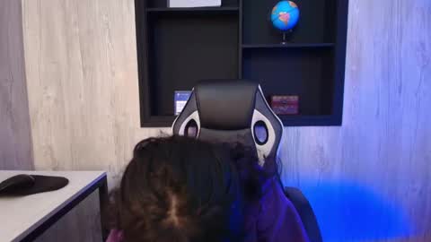 Snapshot of lili_clan chatting on 3, 10, 2025 lili_clan online show from 3, 10, 2025