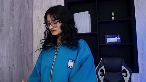 Snapshot of lili_clan chatting on 25, 11, 2025 lili_clan online show from 25, 11, 2025