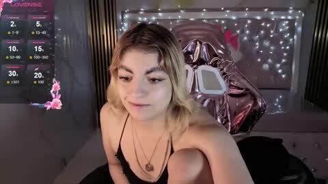 Lili online show from 7, 11, 2025