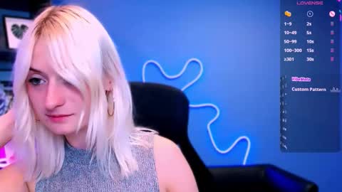 Snapshot of lili_energy chatting on 23, 9, 2025 lili_energy online show from 23, 9, 2025