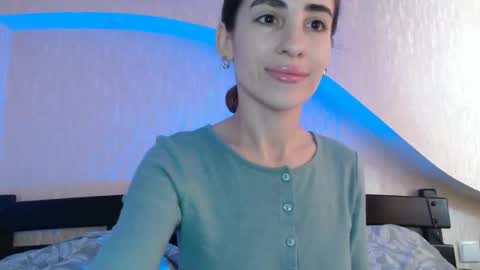 Lili online show from 4, 2, 2026