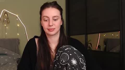 Snapshot of liliatlu chatting on 11, 10, 2025 Lilu online show from 11, 10, 2025