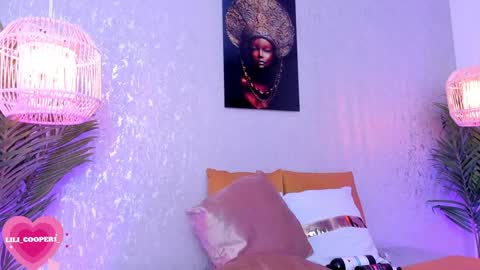 Lili Cooper online show from 20, 12, 2024