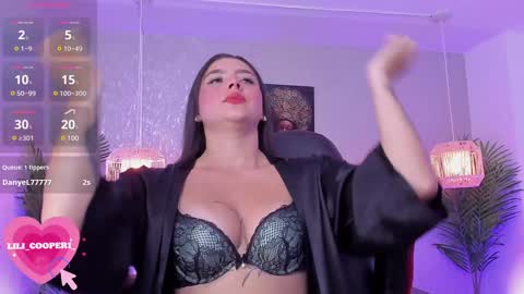 Lili Cooper online show from 15, 1, 2025