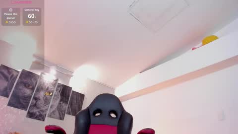 Lili Cooper online show from 19, 9, 2025