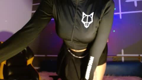 Simone 3 online show from 29, 10, 2025