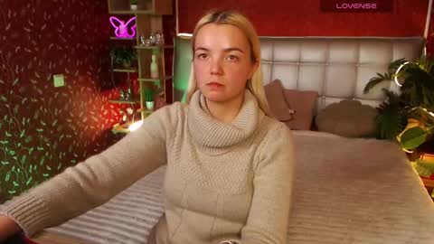 Lilie online show from 17, 2, 2025