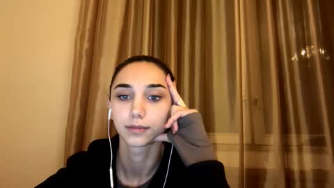 Snapshot of lilihalvorsen chatting on 5, 10, 2025 Lina online show from 5, 10, 2025