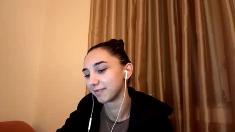 Snapshot of lilihalvorsen chatting on 6, 10, 2025 Lina online show from 6, 10, 2025