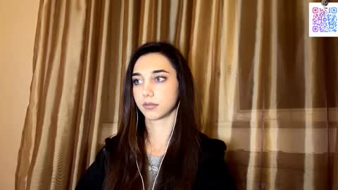 Snapshot of lilihalvorsen chatting on 8, 11, 2025 Lina online show from 8, 11, 2025