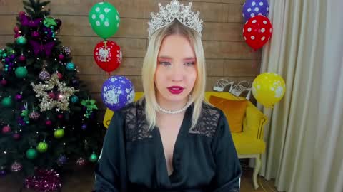 LiliLinn online show from 26, 12, 2024