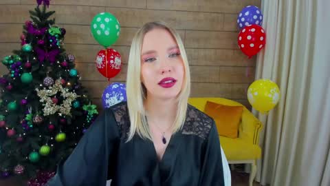 LiliLinn online show from 26, 12, 2024