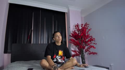 Lili  Marcus online show from 28, 12, 2024