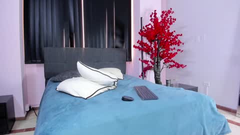 Lili  Marcus online show from 23, 1, 2025