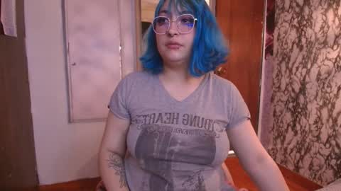  online show from 1, 10, 2025