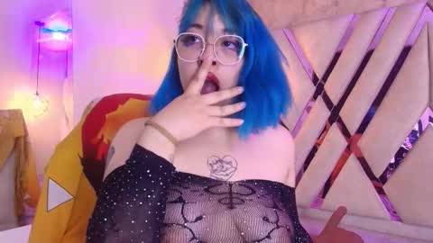   online show from 4, 10, 2025