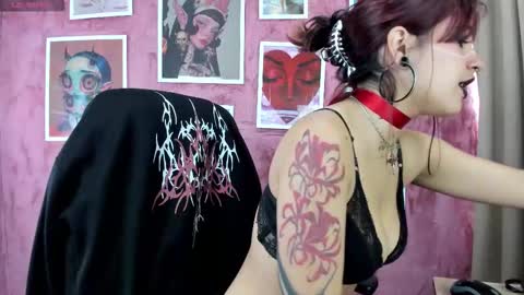 lilith_hart_ online show from 1, 10, 2025