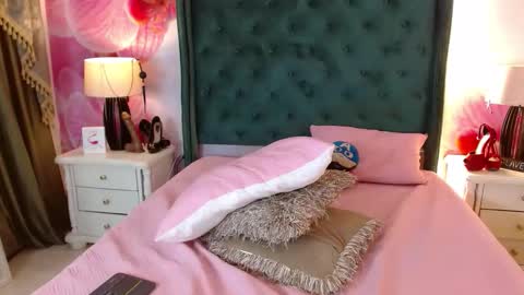 Lilith Snoop online show from 9, 3, 2026