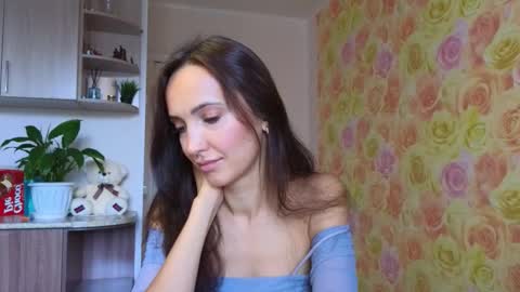 Snapshot of lillian_clark7 chatting on 13, 11, 2025 Lillian online show from 13, 11, 2025