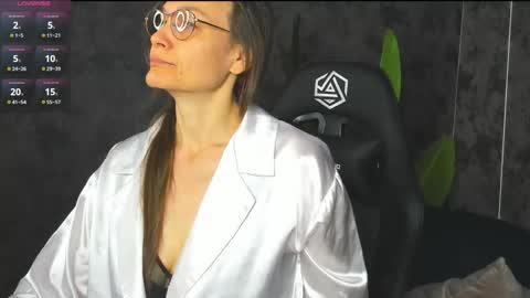 lillian_white1 online show from 24, 9, 2025