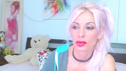 Lara online show from 30, 9, 2025