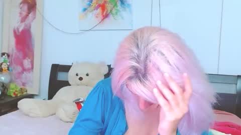 Snapshot of lillianasara chatting on 28, 10, 2025 Lara online show from 28, 10, 2025