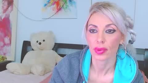 Lara online show from 28, 2, 2026