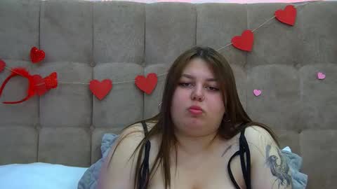 LillianHaig online show from 17, 2, 2025