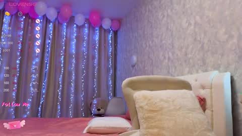 Snapshot of lilliasweety chatting on 15, 12, 2024 Lara Angel online show from 15, 12, 2024