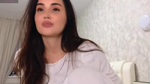 Snapshot of lilliasweety chatting on 2, 4, 2026 Lara Angel online show from 2, 4, 2026