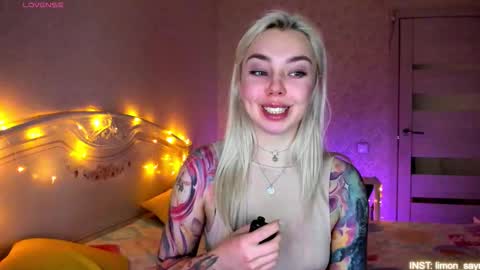 LilliMoore online show from 11, 3, 2026