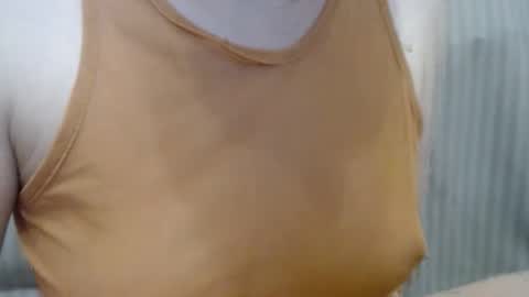 Snapshot of lillkit chatting on 13, 9, 2025 Lilu online show from 13, 9, 2025