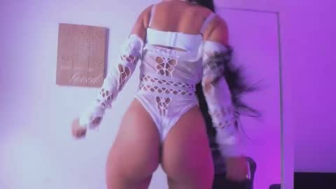 Snapshot of lilly_denson8 chatting on 7, 11, 2025 Sweety Lilly Love online show from 7, 11, 2025