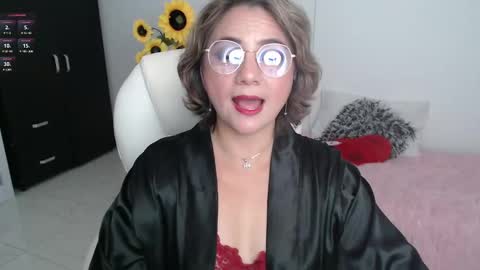 Snapshot of lilly_milf chatting on 22, 2, 2025 Lilly online show from 22, 2, 2025