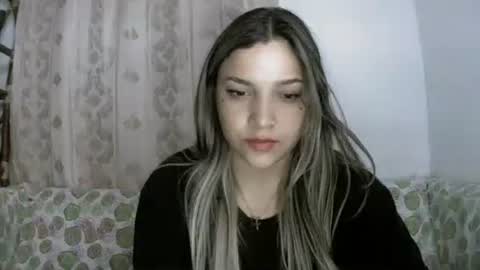 Snapshot of lilly_ocean22 chatting on 17, 3, 2026 Sey - Lilly online show from 17, 3, 2026
