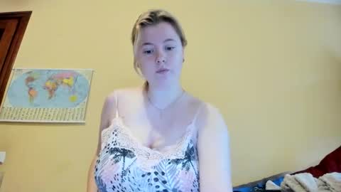 Snapshot of lillydepp chatting on 14, 10, 2025 Lilly Depp online show from 14, 10, 2025