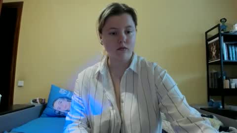 Lilly Depp online show from 6, 2, 2026