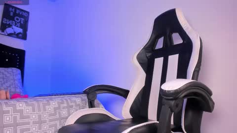 Lilly online show from 8, 11, 2025