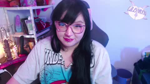 Snapshot of lilomoon69 chatting on 2, 1, 2025 Lilo online show from 2, 1, 2025