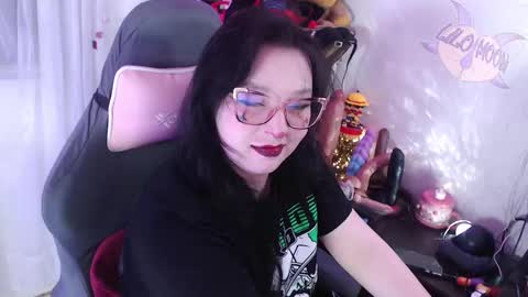 Snapshot of lilomoon69 chatting on 2, 10, 2025 Lilo online show from 2, 10, 2025