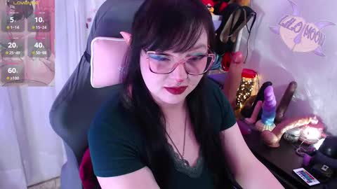 Snapshot of lilomoon69 chatting on 19, 10, 2025 Lilo online show from 19, 10, 2025