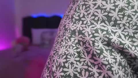 Lilou online show from 3, 3, 2026