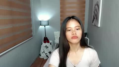 Snapshot of lilsweet_marie chatting on 4, 12, 2024 Lilsweet marie online show from 4, 12, 2024