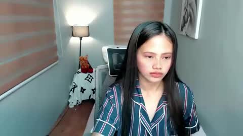 Snapshot of lilsweet_marie chatting on 8, 12, 2024 Lilsweet marie online show from 8, 12, 2024