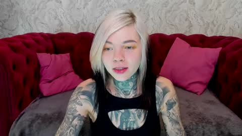 Little slave Kayden online show from 15, 1, 2025