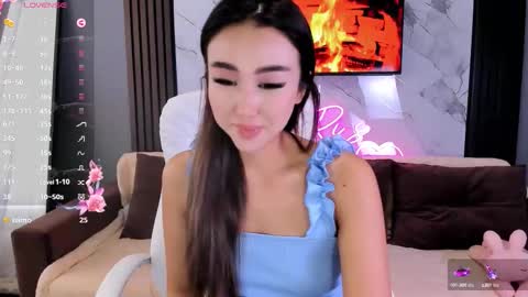 Lily online show from 12, 9, 2025